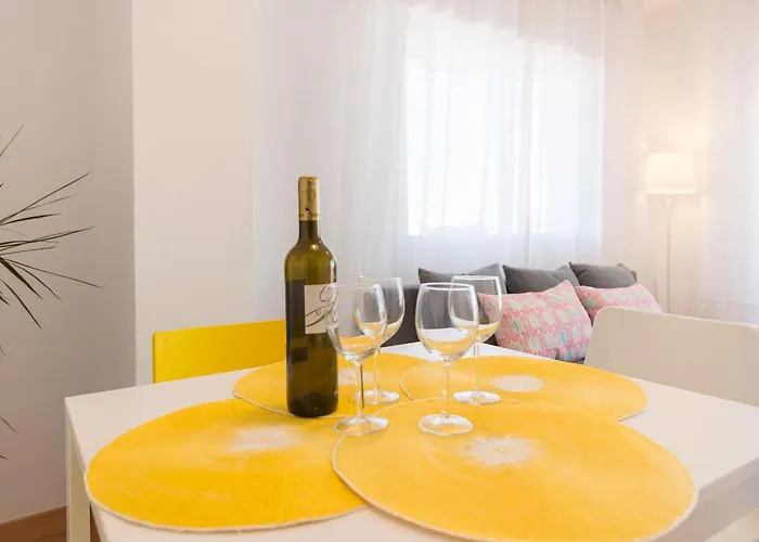 Apartment Malagasuite Yate Iii