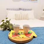 Malagasuite Yate Iii Apartman *